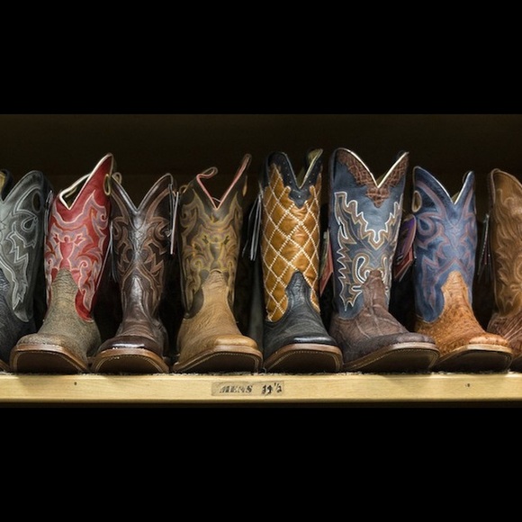 Meet your Posher, Ms. Miller - Picture 1 of 1